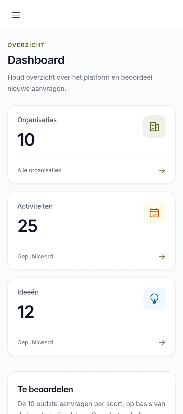 Het dashboard van Wegwijs in Zevenaar op een telefoon, met aantallen organisaties, activiteiten en ideeën.
